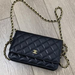 𝐂𝐡𝐚𝐧𝐞𝐥  shoulder bag