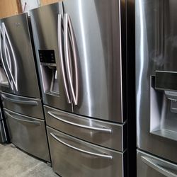 Samsung refrigerator Stainless steel everything works good 💯