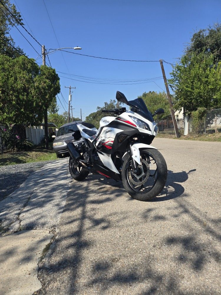 2017 KAWASAKI 300r for Sale in Houston, TX OfferUp