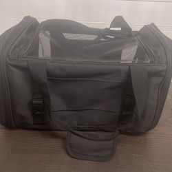 small pet carrier 