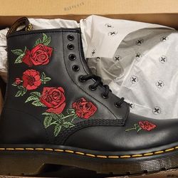 Dr Martens 1460 Vonda Black Size 8 (Women)