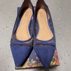 Halogen Woman Flat Size 7