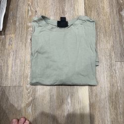 H&M shirt size men’s large