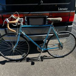 1980’s Schwinn Prelude Road Bike 