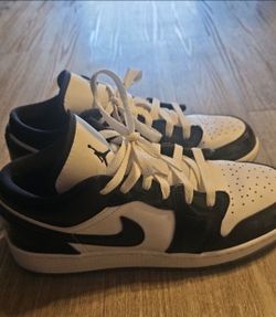 Jordan 1 low size 7y