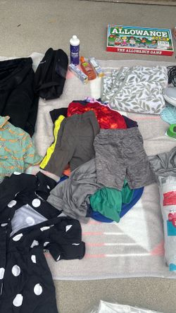 Free women’s clothes, boys, clothing, space, saver bags, and other miscellaneous items