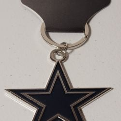 DALLAS COWBOYS HIGH QUALITY POPULAR DESIGN LARGE KEYCHAIN 
