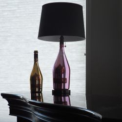 Pink Ace of spades table lamp magnum size