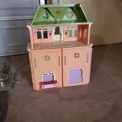 Girls Doll House