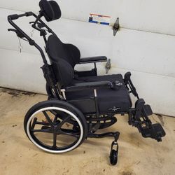 Wheelchair -Ki Mobility CR45