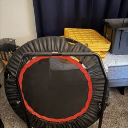 Mini Trampoline With Stablizer Bar