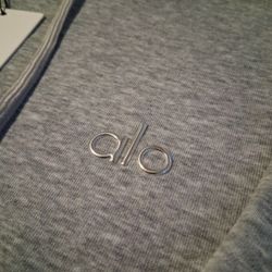 alo accolade sweat suit