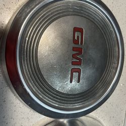 GMC Hubcaps 