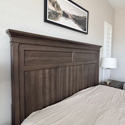 5-piece King Size bedroom set