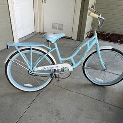 Girls Schwinn blue bike 🚲 