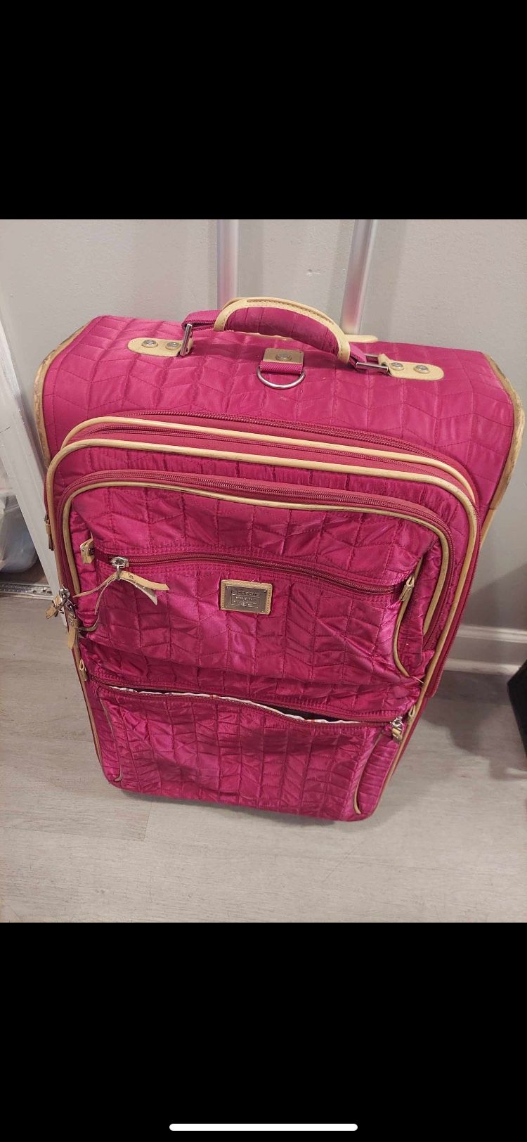 Nice Luggage