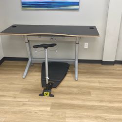 Focal Drafting Table & Seat Bundle