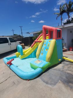 Water Slide Splash and Slide with Tunnel and Water Arch jumper w air blower