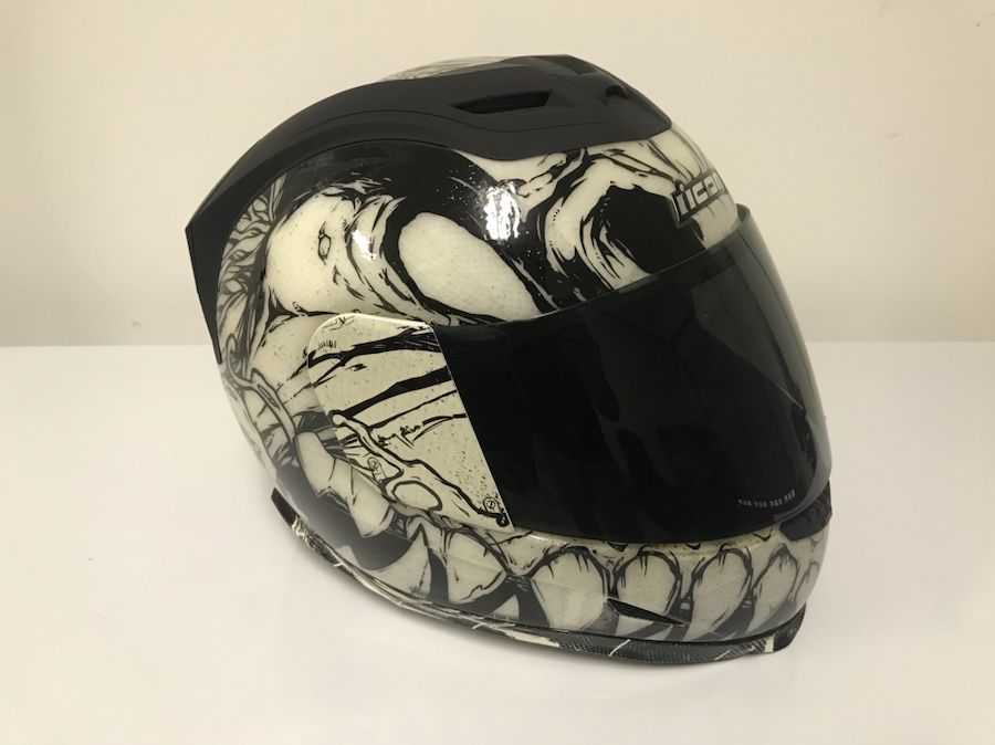 Icon Airframe Manic Helmet