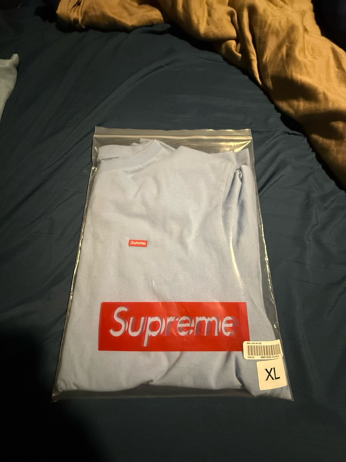 Supreme Small Box Logo