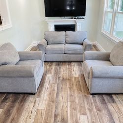 3pc Macy’s Ladlow Roll Arm Fabric Sofa Collection Living Room Grey Love Seat Couch and Matching Chairs Set Lot 