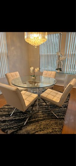 Round Glass Table