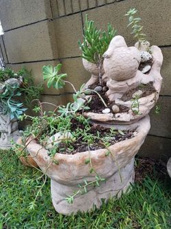 Water Fountain/Planter
