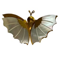 Stunning Vintage Mother Of Pearl Butterfly Brooch 