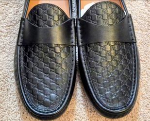 GUCCI size 10