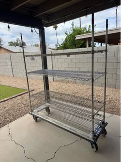 Storage shelf