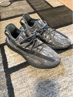 Yeezy boost 350 v2