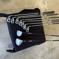 54” U S Kids Golf Set 