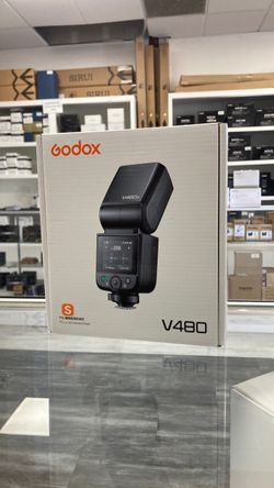 Godox V480 on Camera Flash