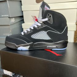 Jordan 5 Men Size 7, 7.5, 8, 8.5, 10, 10.5, 11, 13