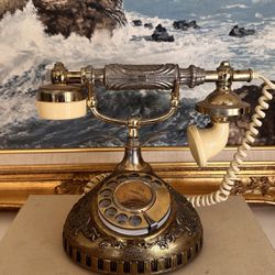 Vintage Rotary Phone with swan