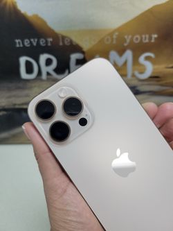 iPhone 16 Pro Max (Unlocked) 256GB