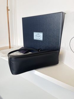 Prada Re-Edition 2005 Re-Nylon BRAND NEW 