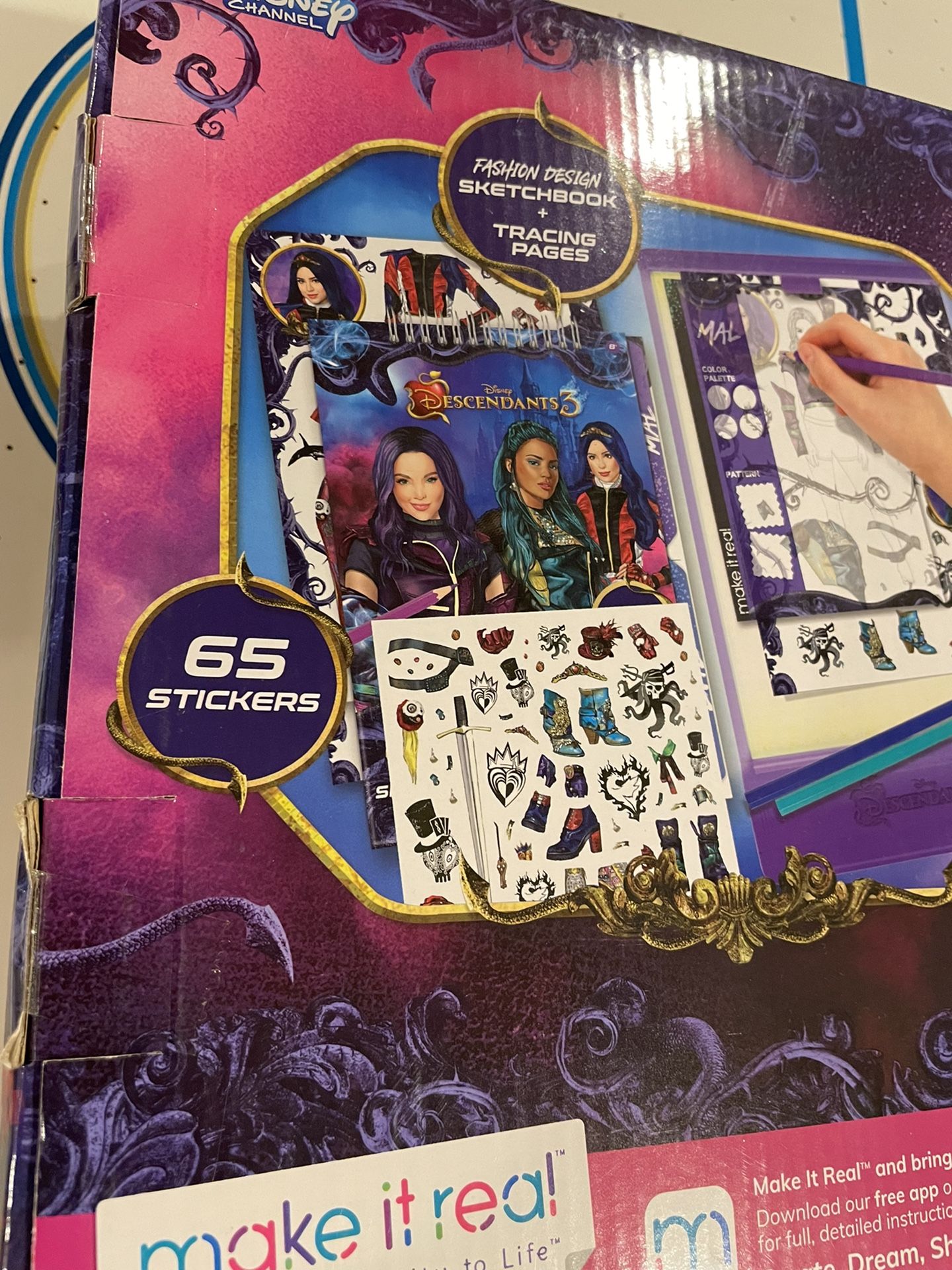 Descendants three Fashion Plates