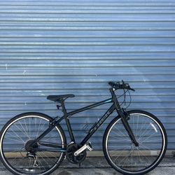 Trek FX 2 Hybrid Bike 