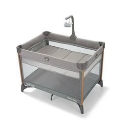 NEW Graco On the Go Zip DLX Travel Playard in Parker Gray