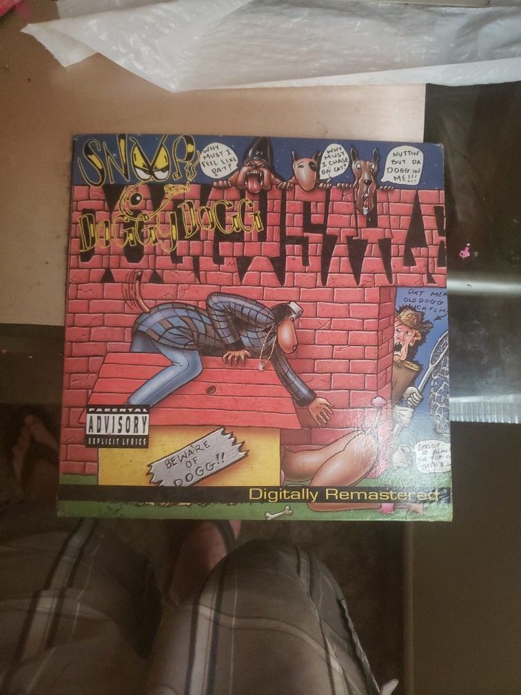 Snoop Dogg- Doggystyle