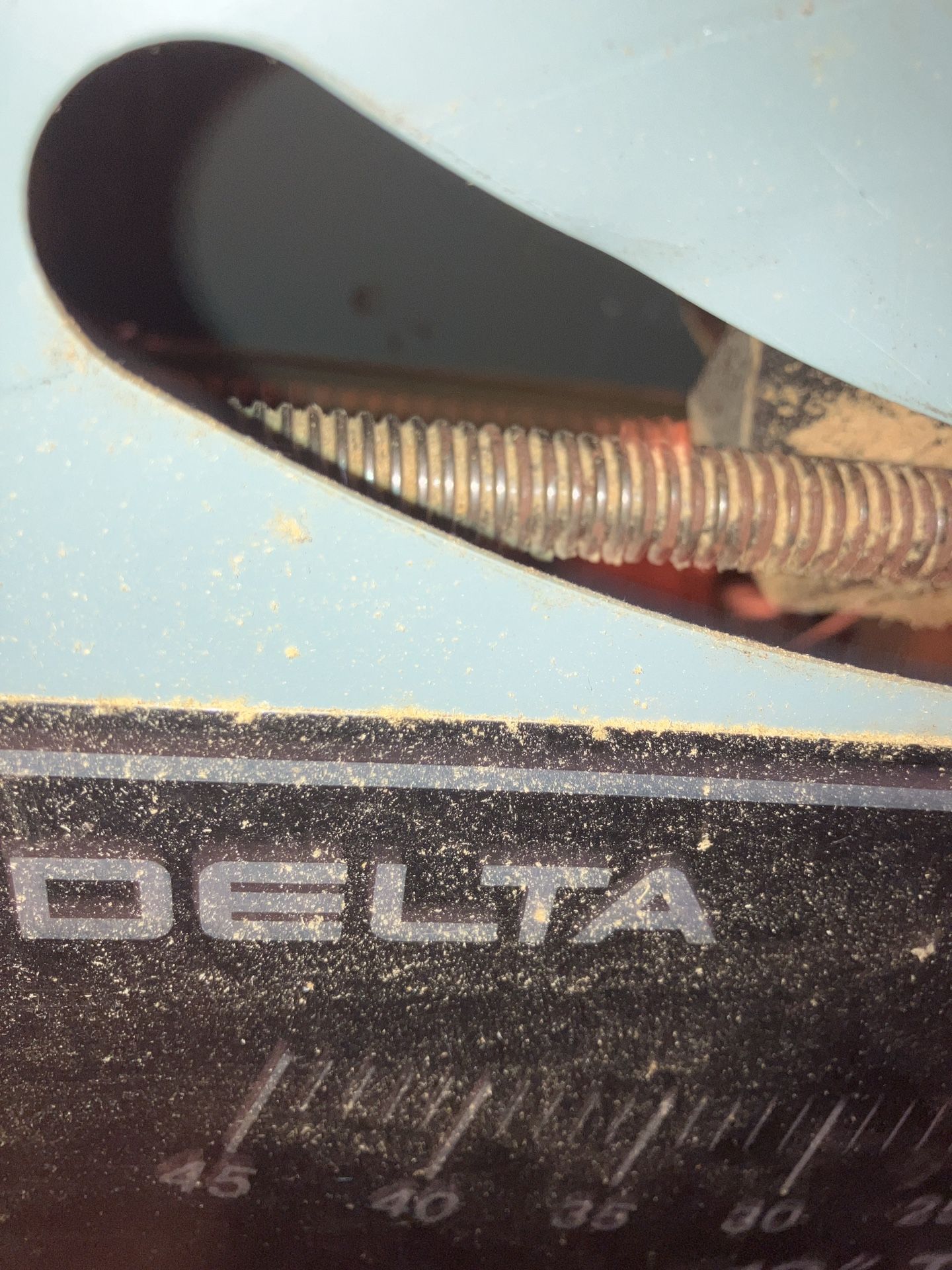 Delta saw