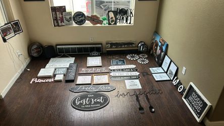 Assorted pictures and wall art