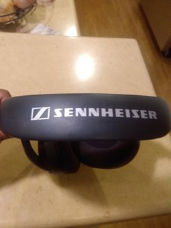 Sennheiser HDR 130 Headphones Make Me A Offer