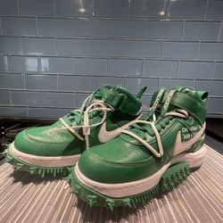Off-White Size 7 With 2 More pairs Of Nike 