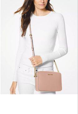 Michael Kors Crossbody Bag Soft Pink for Sale in Cumming GA