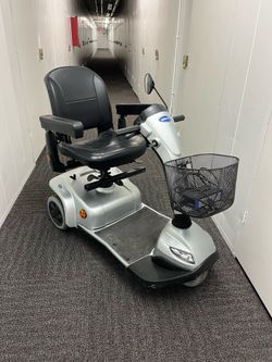 Invacare Leo Mobility Scooter