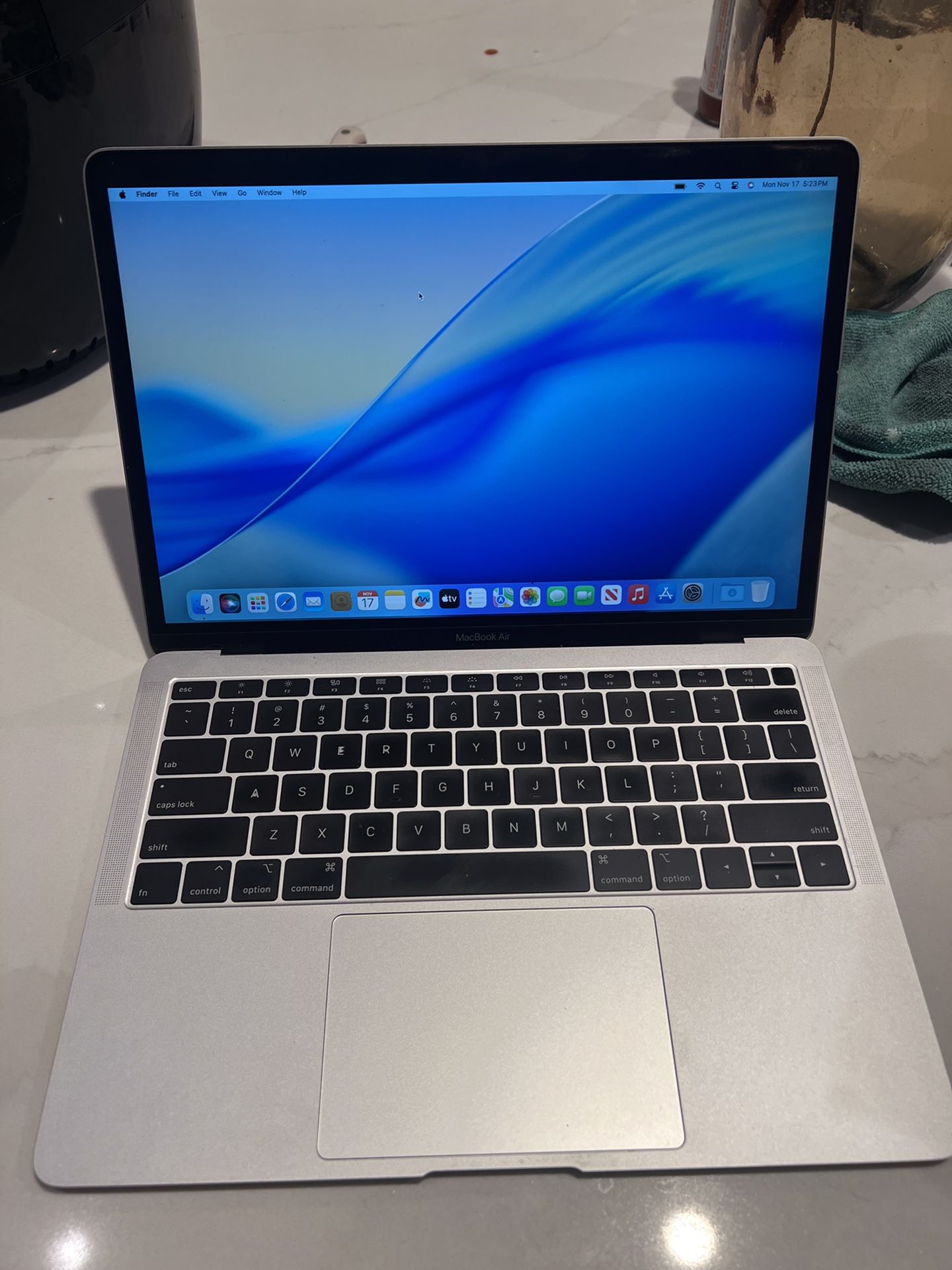 MacBook Air 13 Inch 2020 500 Gig Storage