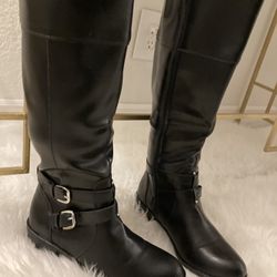 Black Boots Never Been Used  Size 9 