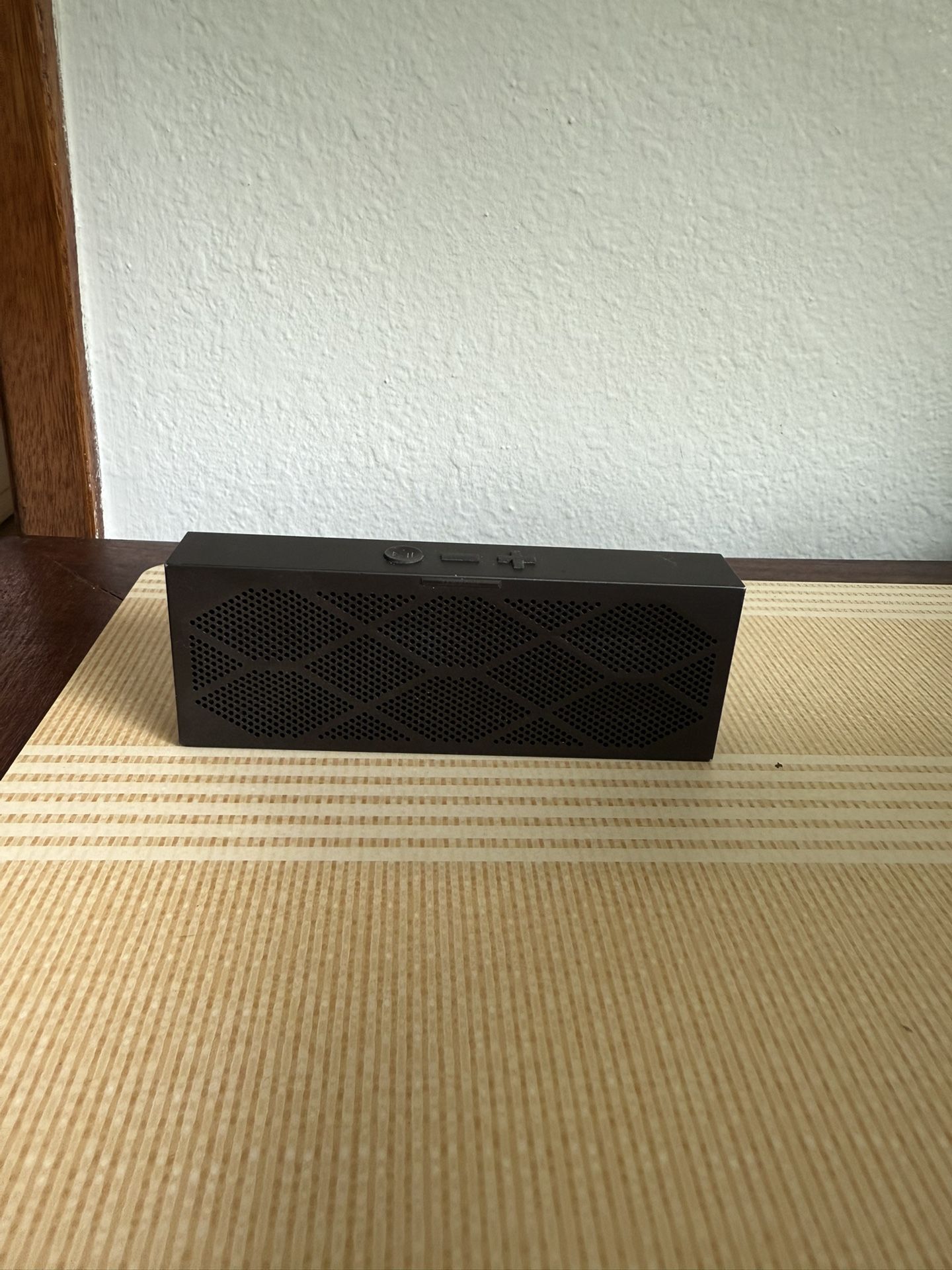 Jawbone Jambox Mini Portable Bluetooth Speaker